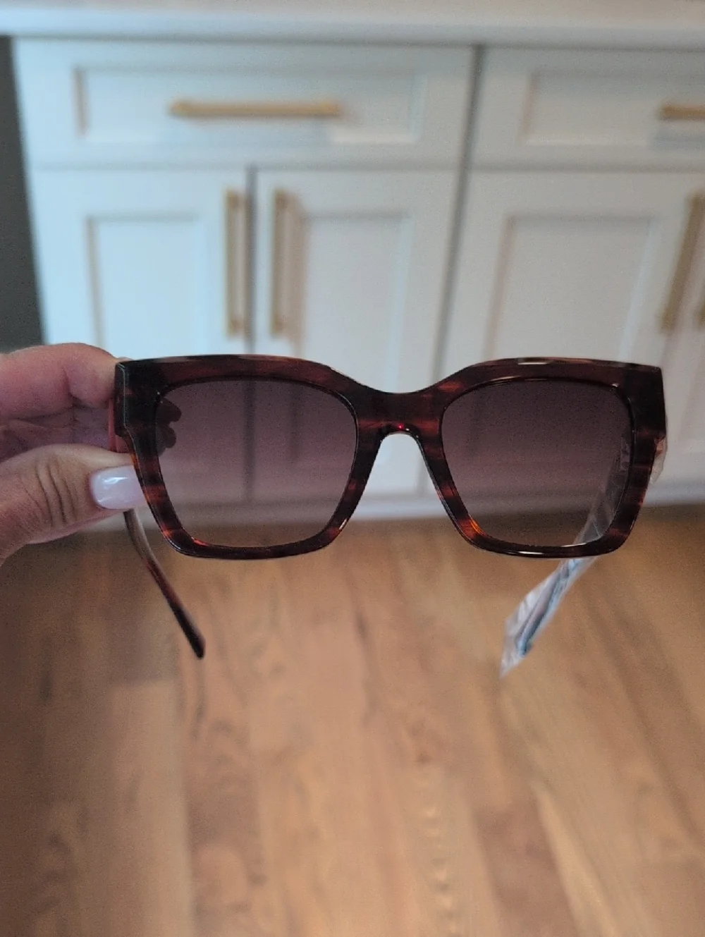 Longchamp Women's Sunglasses. NWT - Picture 9 of 12